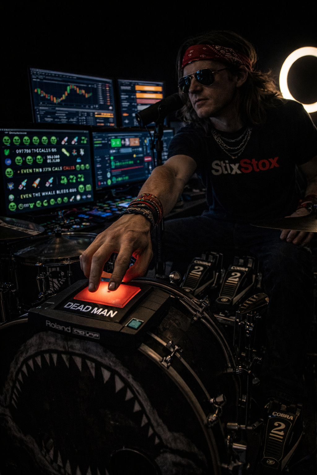 Tariq Al-Fayed at his Macau terminal &mdash; the Cotai Strip below, the squeeze climbing vertical green